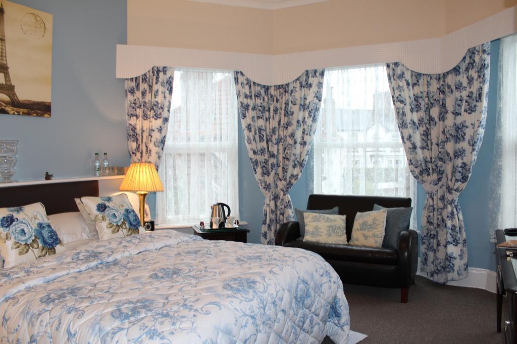 Bed and Breakfast The Albaston Torquay Zimmer foto